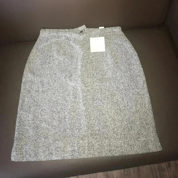 BNWT SKIRT FROM J.JILL - Picture 2 of 4